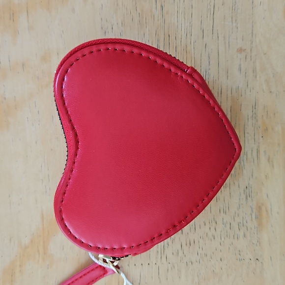 PRIMARK HEART SHAPE COIN POUCH - Picture 9 of 9